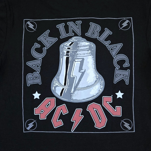 Freeze🥶⚡AC/DC⚡ "Back In Black"🖤 Graphic Tee👕 - NWOT - Picture 4 of 16